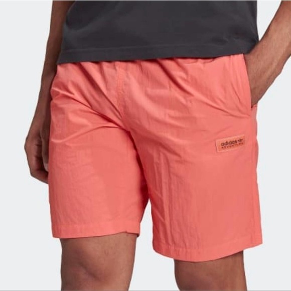 Adidas Adventure Cargo Shorts Size Small NWT - Picture 3 of 6